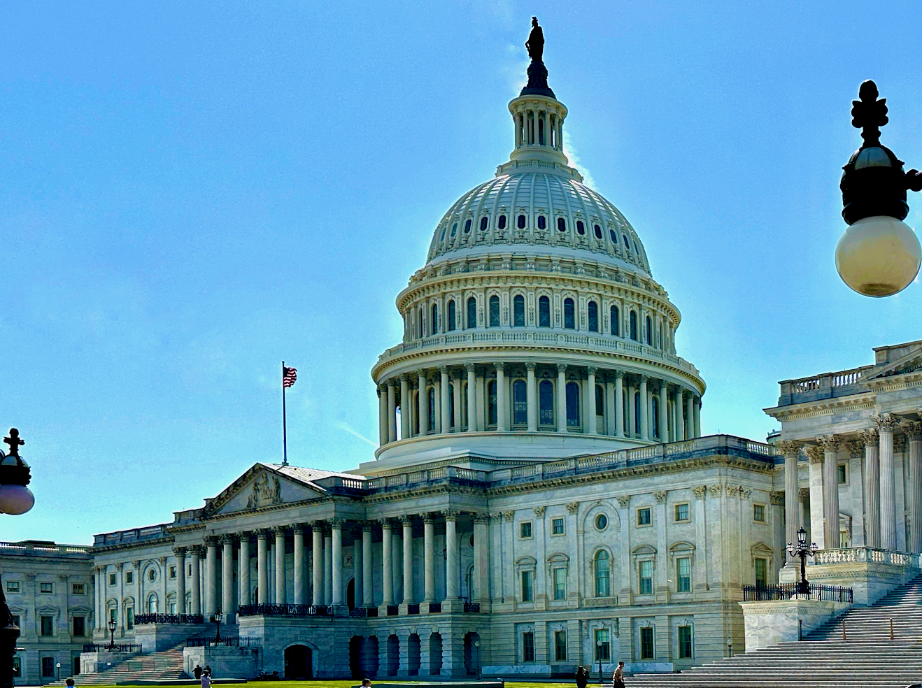 GAME STAR開戶:美國“痛”失最後一個AAA評級,白宮震怒